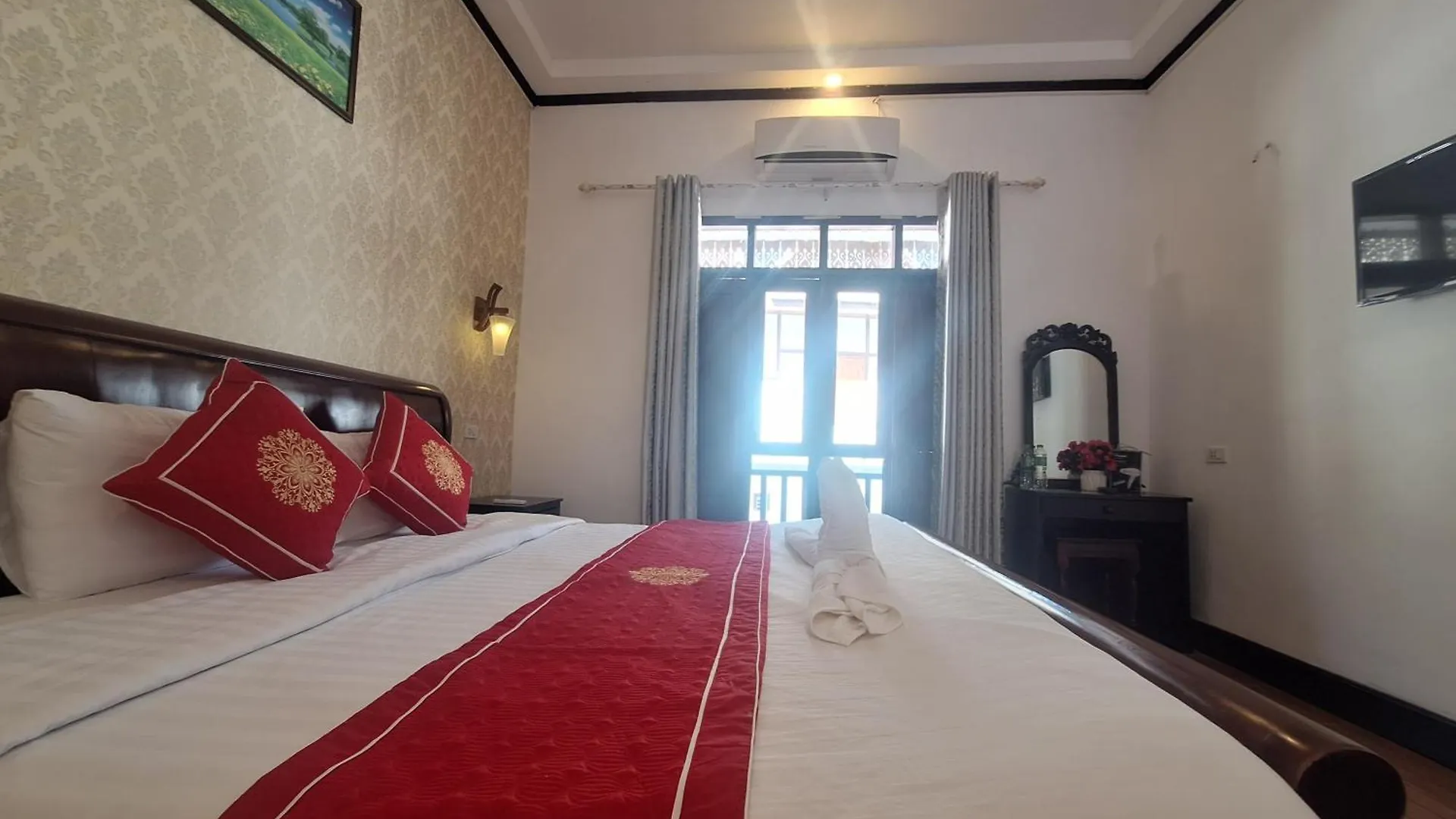Luang Prabang Pavilion Hotel & Travel